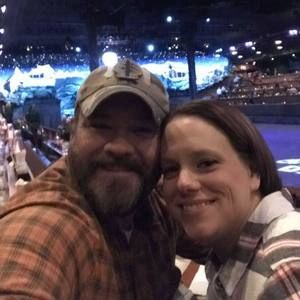 Meet your Posher, Casey